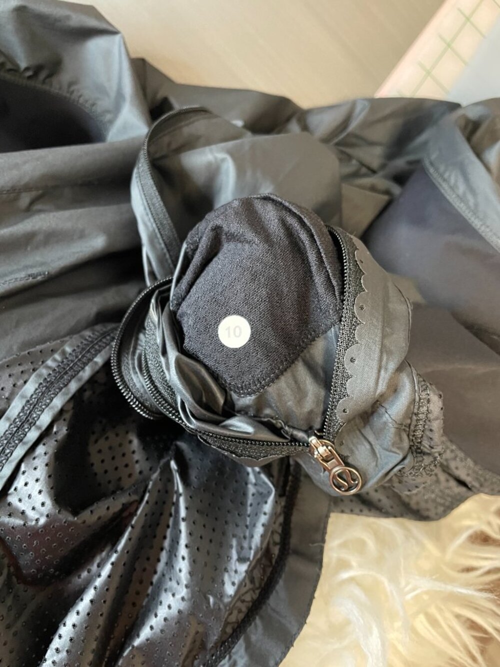 lululemon run: essentials jacket - Picture 7 of 7